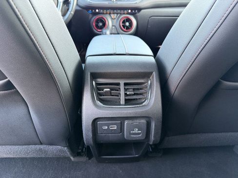 Used 2019 Chevrolet Blazer RS AWD/4WD image 14