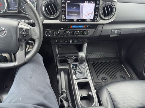 Used 2020 Toyota Tacoma TRD Sport w/ TRD Premium Sport Package image 14