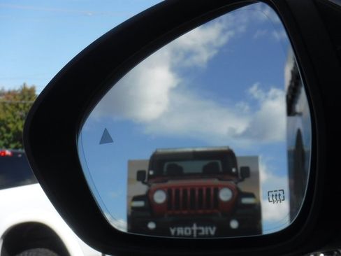 Used 2024 Alfa Romeo Stelvio Veloce image 44