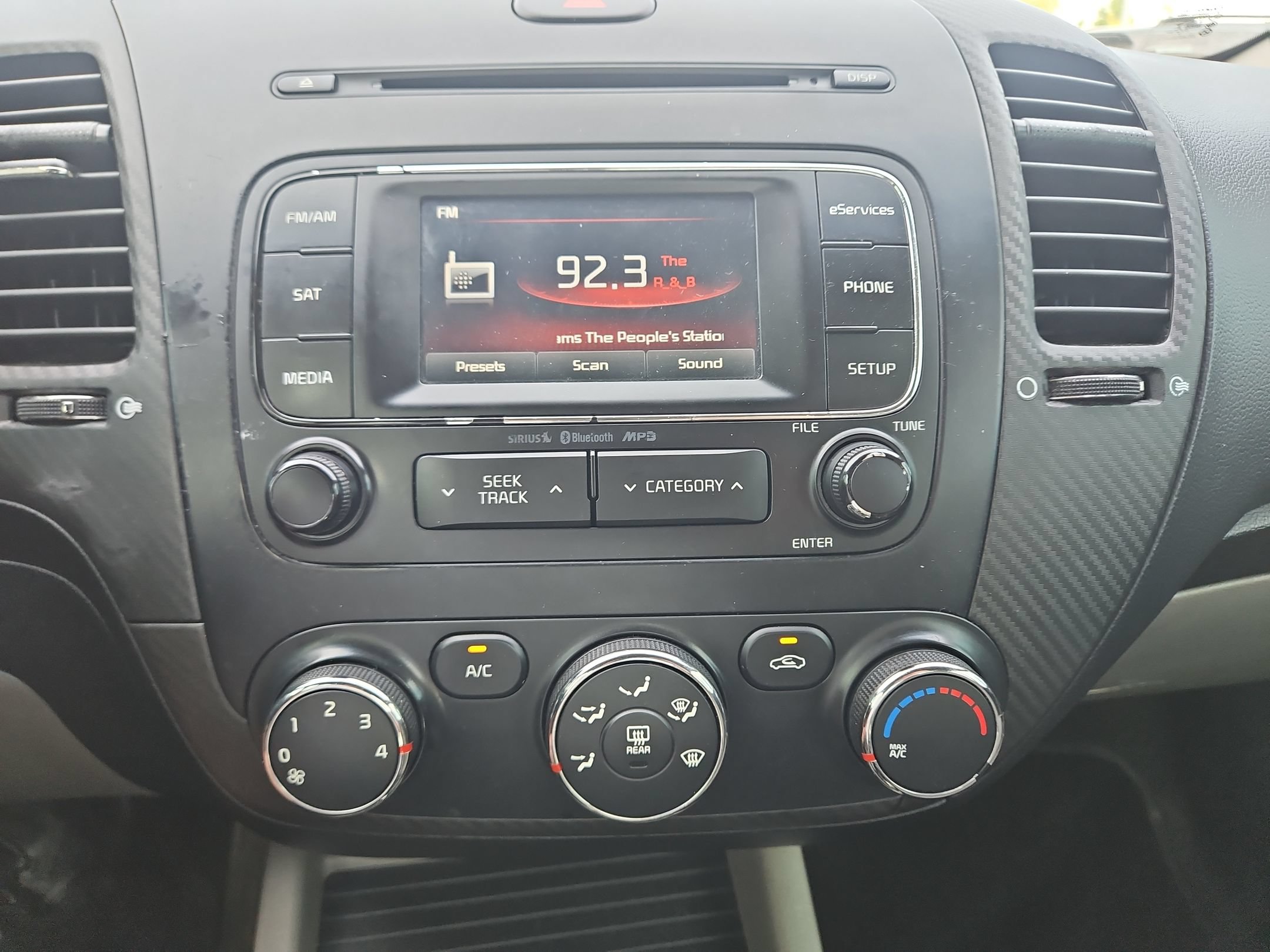 Used 2014 Kia Forte EX FWD image 31