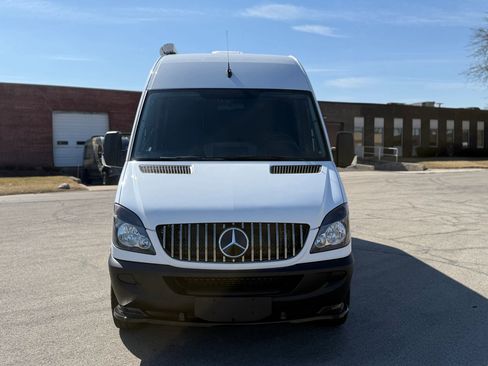 Used 2011 Mercedes-Benz Sprinter 2500 w/ Premium Pkg image 3