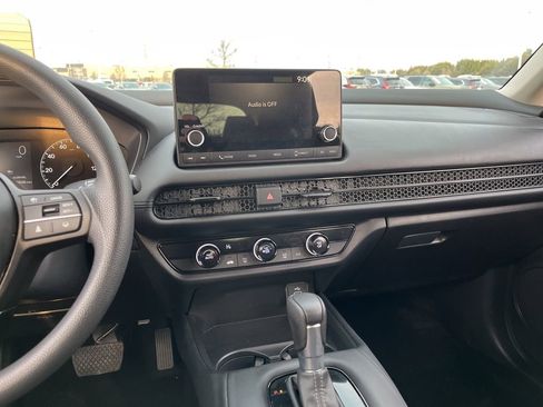 Certified 2025 Honda HR-V LX image 16