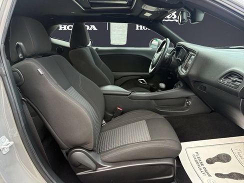 Used 2023 Dodge Challenger SXT w/ Blacktop Package AWD/4WD image 15