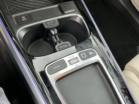 Used 2026 Mercedes-Benz GLB 250 4MATIC image 26