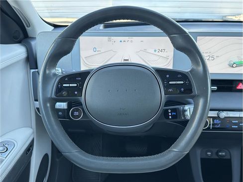 Used 2023 Hyundai Ioniq 5 Limited image 19
