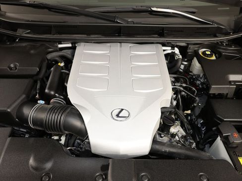 Used 2023 Lexus GX 460 Premium w/ Accessory Package AWD/4WD image 36