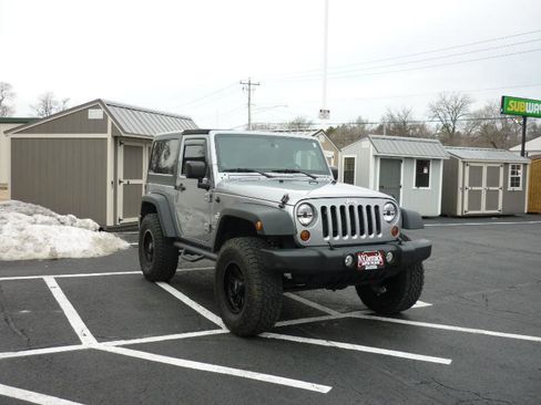 Used 2013 Jeep Wrangler Sport image 4