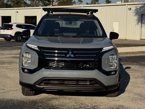 New 2026 Mitsubishi Outlander AWD image 2
