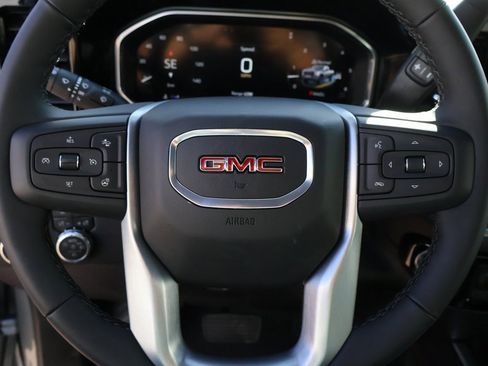 New 2026 GMC Sierra 2500 SLT w/ SLT Convenience Package image 42