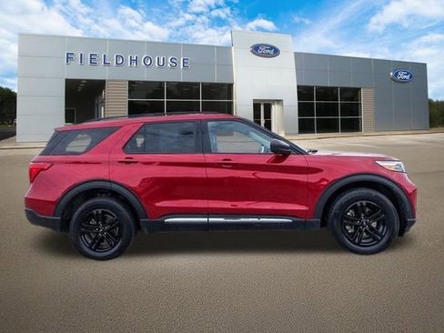 Used 2023 Ford Explorer XLT w/ Equipment Group 202A AWD/4WD image 12