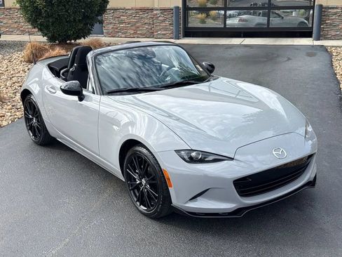 Used 2026 MAZDA MX-5 Miata Club w/ Interior Package RWD image 75