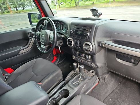 Used 2016 Jeep Wrangler Unlimited Sport w/ Quick Order Package 24S AWD/4WD image 14
