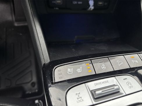 Used 2022 Hyundai Tucson Limited image 34