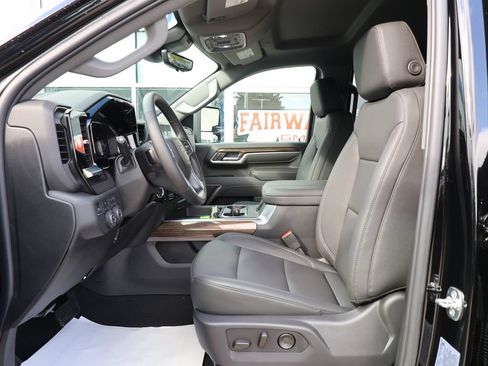 New 2026 Chevrolet Silverado 3500 LT w/ Trail Boss Package AWD/4WD image 15
