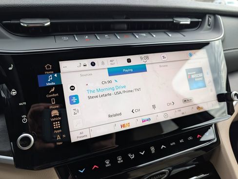 New 2026 Jeep Grand Cherokee Limited w/ Limited Altitude Package image 23