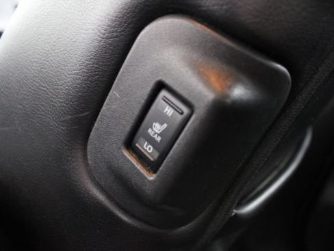 Used 2015 Nissan Leaf SL w/ Premium Package FWD image 26