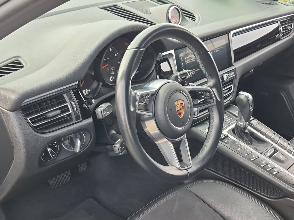 Used 2021 Porsche Macan AWD/4WD image 10
