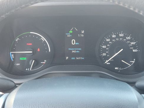 Used 2023 Toyota Sienna XLE image 20