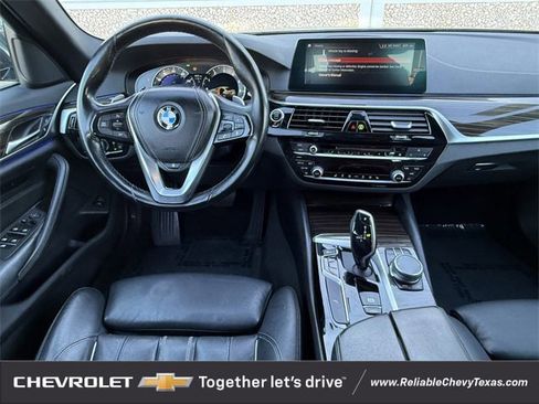 Used 2019 BMW 530i xDrive w/ Convenience Package image 12