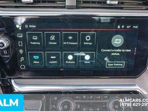 Used 2025 GMC Sierra 3500 Denali w/ Technology Package image 34