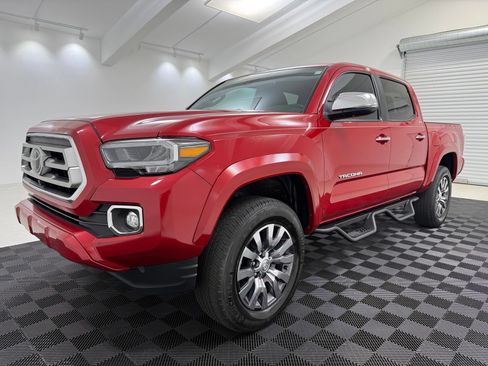 Used 2023 Toyota Tacoma Limited AWD/4WD image 3