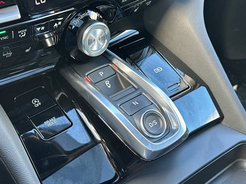 New 2026 Acura MDX SH-AWD image 25