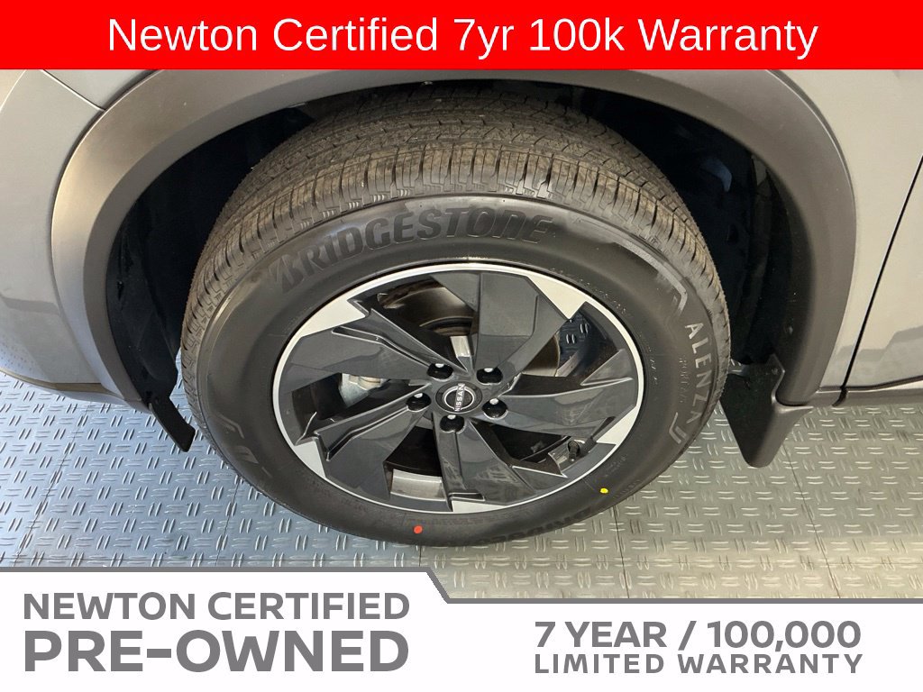 Used 2024 Nissan Rogue SV w/ SV Premium Package FWD image 42