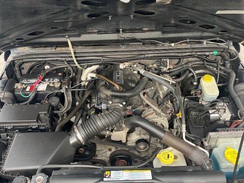 Used 2010 Jeep Wrangler Sport AWD/4WD image 11