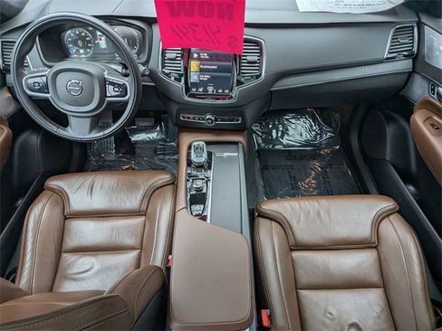 Certified 2022 Volvo XC90 T8 Inscription w/ Lounge Package image 15
