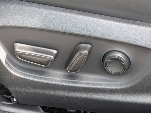 Used 2020 Toyota Corolla XSE FWD image 16
