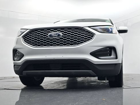 Used 2024 Ford Edge SEL AWD/4WD image 44