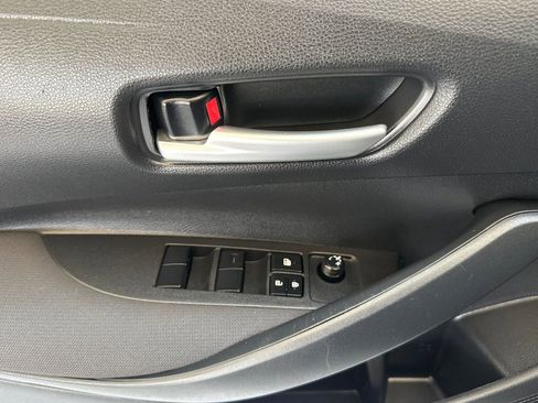 Used 2021 Toyota Corolla LE w/ Carpet Mat Package (TMS) FWD image 11