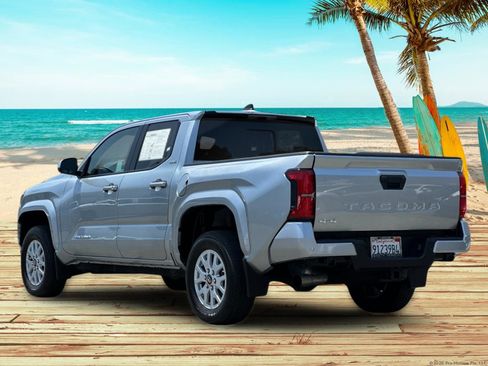 Used 2024 Toyota Tacoma SR5 AWD/4WD image 4