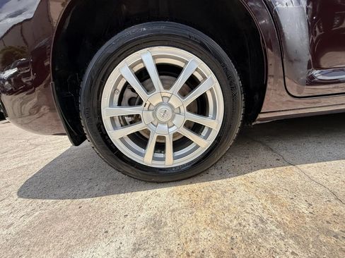 Used 2015 Scion xB FWD image 25