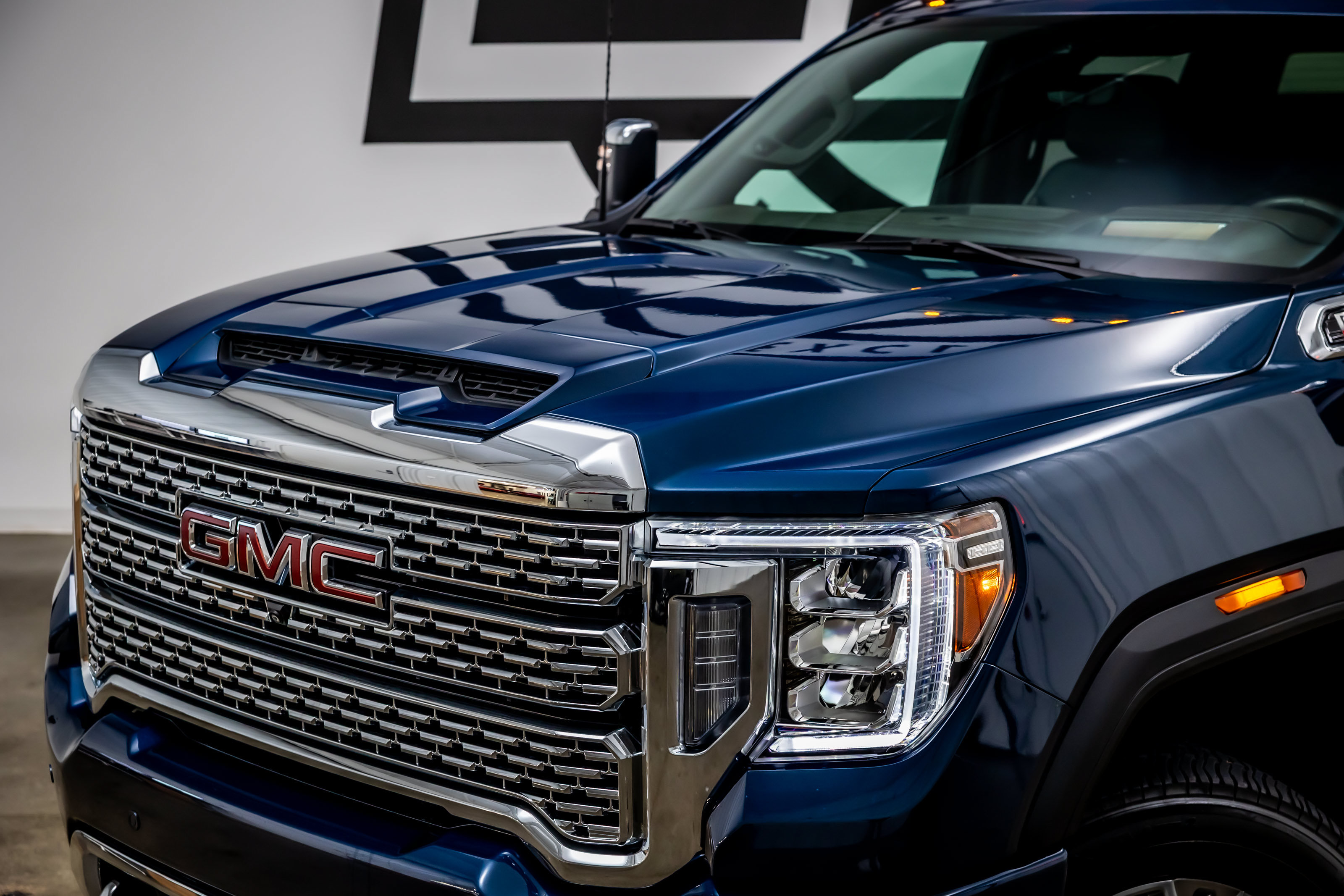Used 2021 GMC Sierra 2500 Denali w/ Denali Ultimate Package AWD/4WD image 22