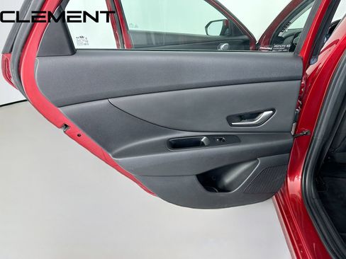 Certified 2023 Hyundai Elantra SEL w/ Convenience Package FWD image 30