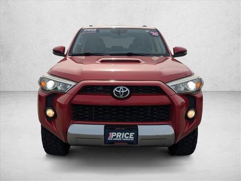 Used 2016 Toyota 4Runner Trail Premium image 2