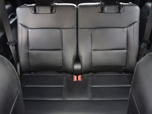 Used 2023 Ford Explorer XLT w/ Equipment Group 202A image 18