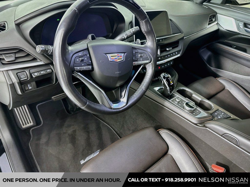 Used 2021 Cadillac CT4 V w/ Technology Package RWD image 9