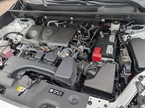 Used 2025 Toyota RAV4 XLE Premium image 20