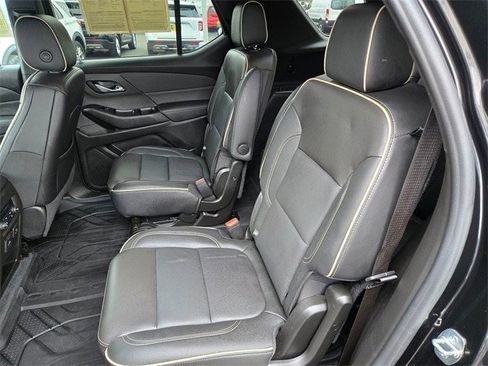 Used 2023 Chevrolet Traverse Premier w/ LPO, 'HIT The Road' Package image 7