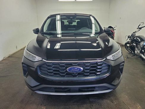 Used 2025 Ford Escape Active AWD/4WD image 2