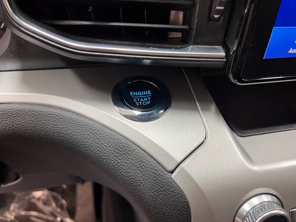 Used 2023 Ford Explorer XLT w/ Equipment Group 202A AWD/4WD image 22
