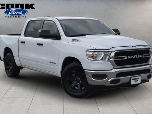 Used 2024 RAM 1500 Big Horn w/ Trailer Tow Group AWD/4WD image 2