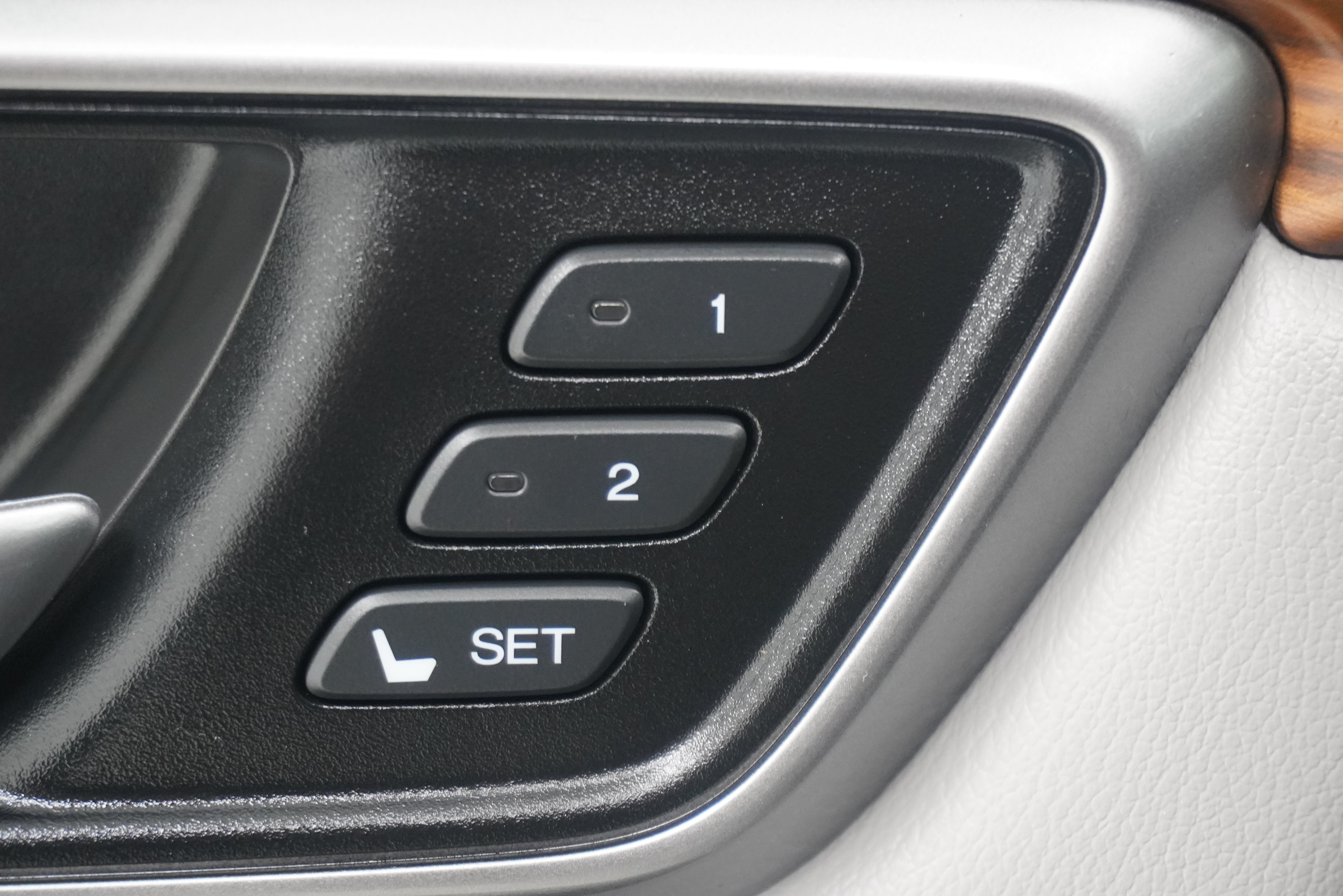 Used 2018 Honda CR-V Touring image 15
