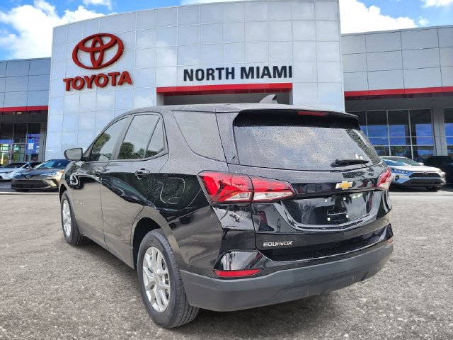 Used 2024 Chevrolet Equinox LS FWD image 3
