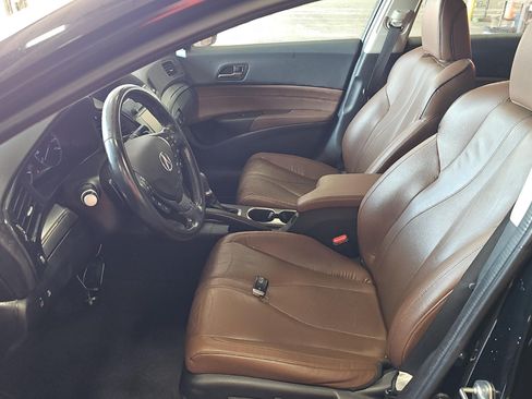 Used 2019 Acura ILX FWD image 6