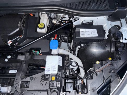 Used 2021 Volkswagen ID.4 Pro w/ ID.4 Protection Package image 34