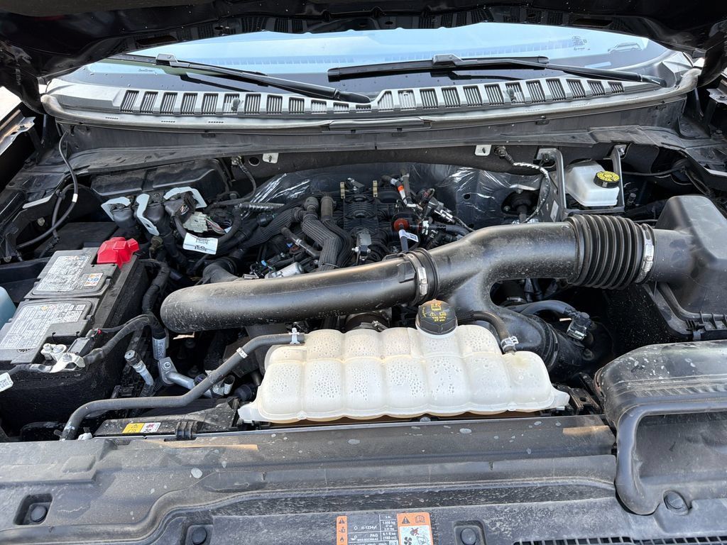 Used 2025 Ford Expedition Max Platinum AWD/4WD image 24