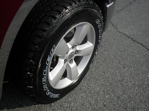 Used 2021 RAM 1500 Tradesman w/ Tradesman SXT Package image 9